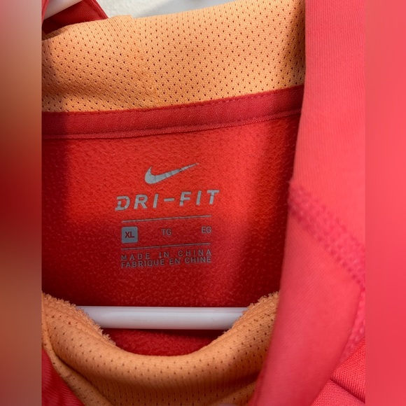 Nike Dri Fit hoodie sweatshirt - Picture 4 of 5